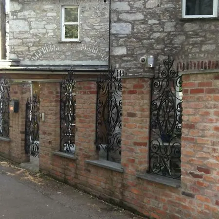 Διαμέρισμα Historic Hideaway In Centre *