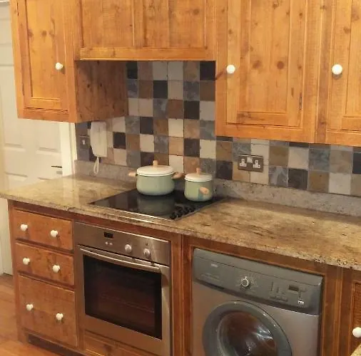 Апартаменты Historic Hideaway In Centre *