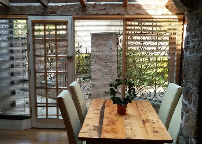 Historic Hideaway In Centre * Cork